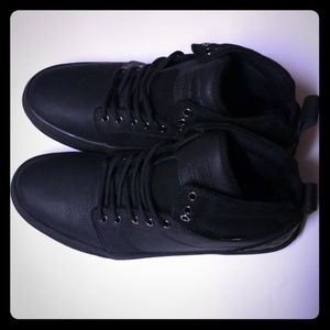 Van's alomar black black